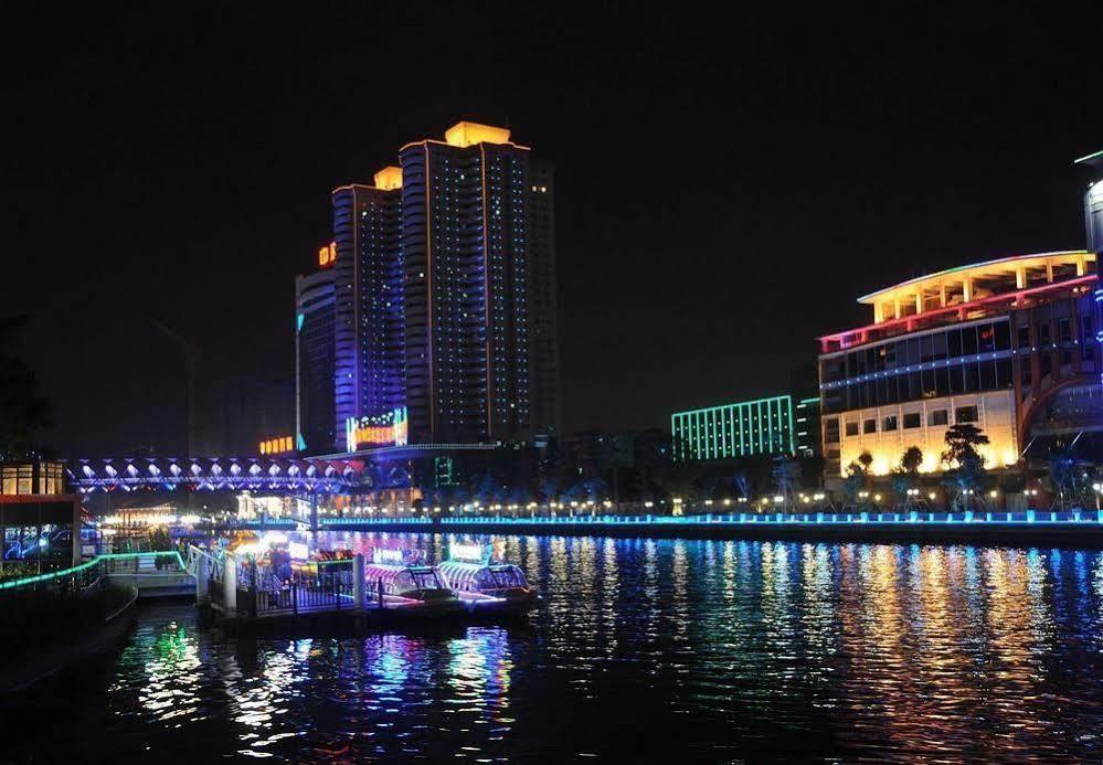 River Side Hotel Čung-šan Exteriér fotografie
